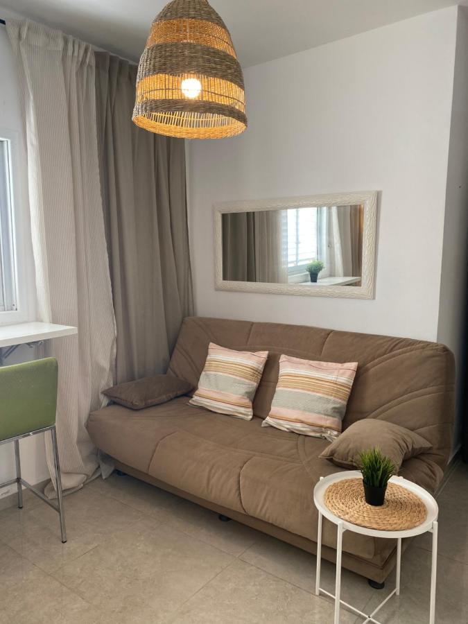 Apartment Oskar Beach Бат-Ям Экстерьер фото