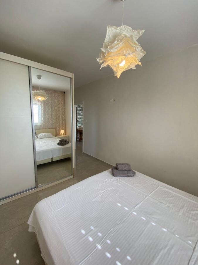 Apartment Oskar Beach Бат-Ям Экстерьер фото