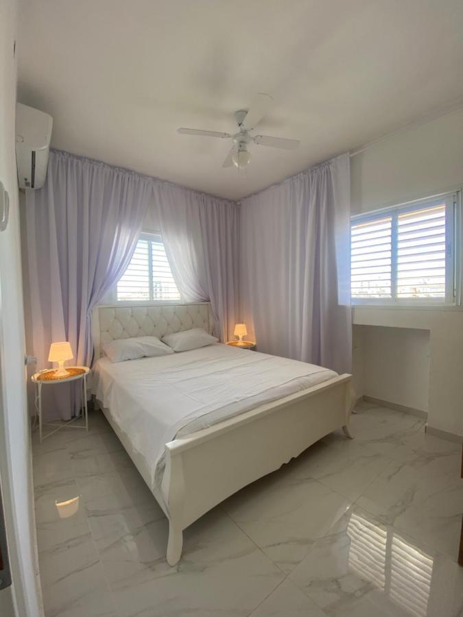 Apartment Oskar Beach Бат-Ям Экстерьер фото