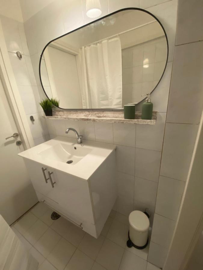 Apartment Oskar Beach Бат-Ям Экстерьер фото