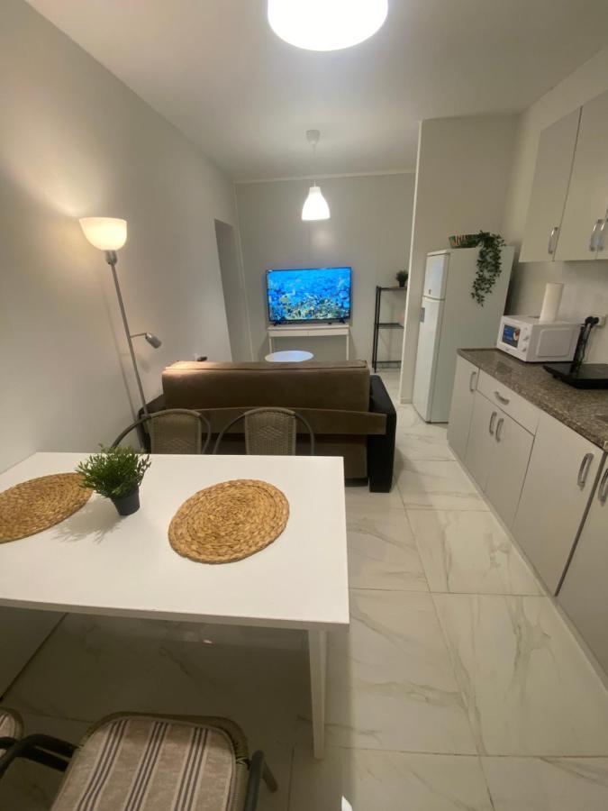 Apartment Oskar Beach Бат-Ям Экстерьер фото